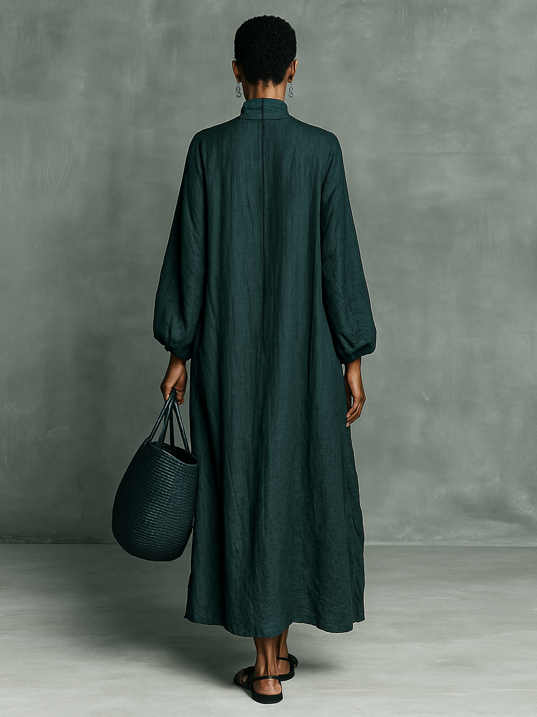Modisches langes Damen Maxikleid mit zarter Schulterstickerei, ideal als Sommer- oder Abendkleid.