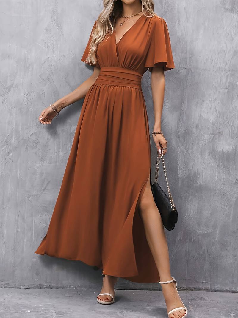 Elegantes Damen Rüschenkleid mit plissierter Taille, ideal als Fest- oder Abendkleid für Frauen.