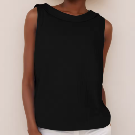 Detailansicht: Eleganter Rollkragen des ärmellosen Damen Tops, vielseitiges Sommer-Oberteil.
