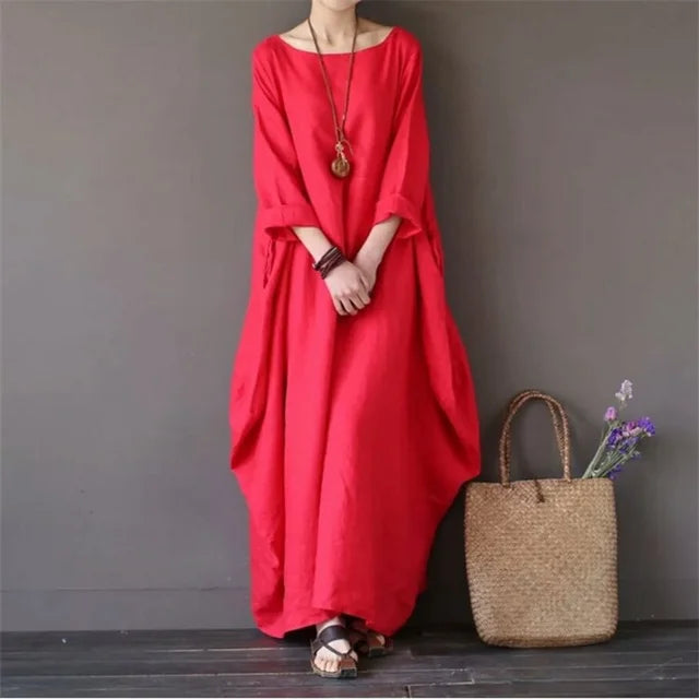 Leichtes Frühlings- und Sommerkleid für Damen. Komfortables, elegantes Freizeitkleid mit müheloser Eleganz, auch Übergrößen.