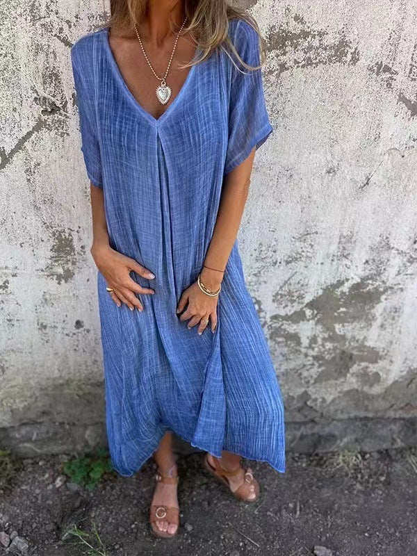 Elegantes Damen Sommerkleid mit V-Ausschnitt. Leichtes, luftiges Maxikleid, perfekt für Urlaub und Alltag.