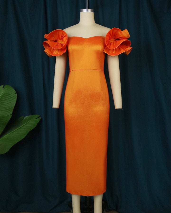 Modernes figurbetontes Spitzen-Rüschenkleid mit Off-Shoulder für Damen, perfekt für elegante Anlässe & Feiern.