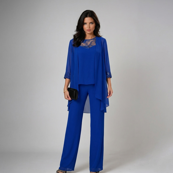 Elegantes Damen Trio-Set mit weiter Hose und Bluse, ideal für festliche Anlässe und Abendmode.