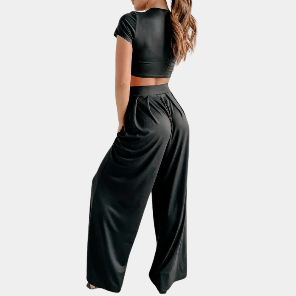 Damen Zweiteiler Set, stilvoll für den Abend gestylt. Elegante High-Waist Hose & passendes Sommer-Top für besondere Anlässe.