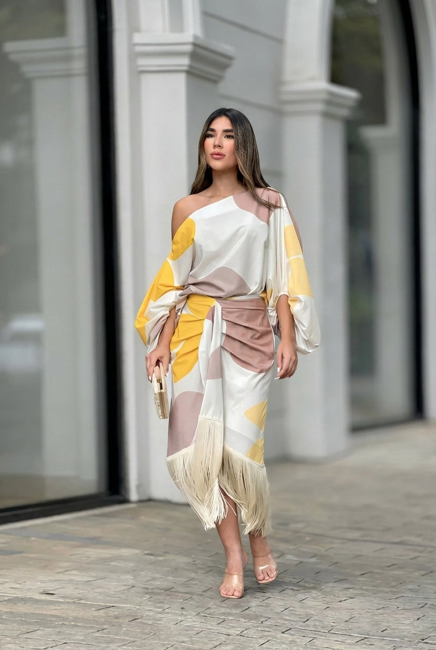 Stilvolles Damen Midiset mit Fransen am Saum, ideal für festliche Events, Abendmode oder einen eleganten Freizeitlook.