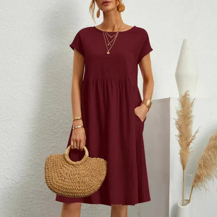 Vielseitiges Damenkleid mit Rundhalsausschnitt, perfekt für Alltag & besondere Anlässe. Elegantes Basic Kleid.