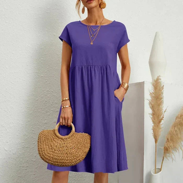 Leichtes Frühlings-Sommerkleid für Damen mit Rundhalsausschnitt. Kurzarmkleid, komfortabel & modisch.