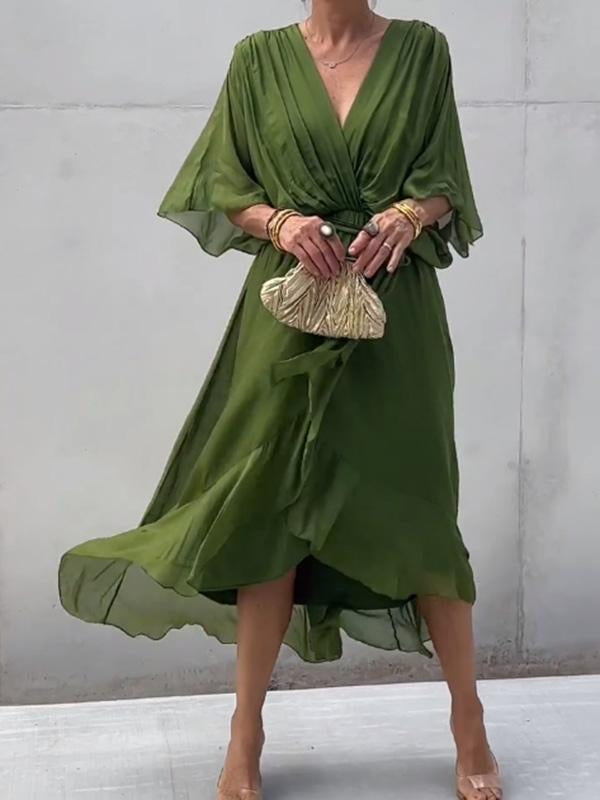 Edles V-Ausschnitt Damenkleid, perfekt als elegantes Abendkleid oder bequemes Sommerkleid.