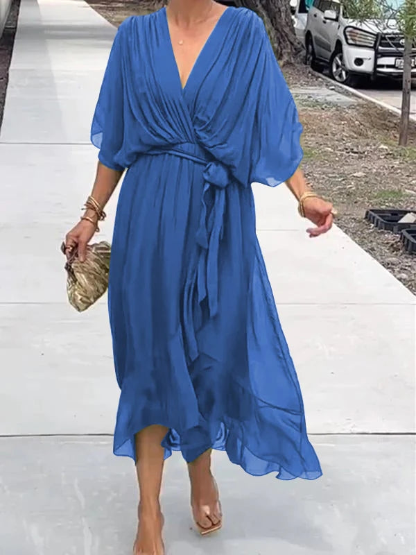 Vielseitiges Frauenkleid mit V-Ausschnitt, schick und bequem für Büro, Freizeit oder festlich.