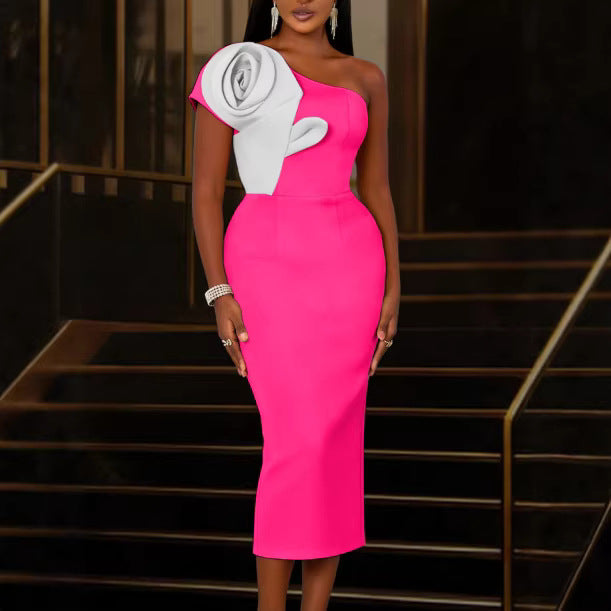 Festliches Damen Partykleid, figurbetont und elegant mit Rüschen. Das moderne Abendkleid für besondere Nächte.