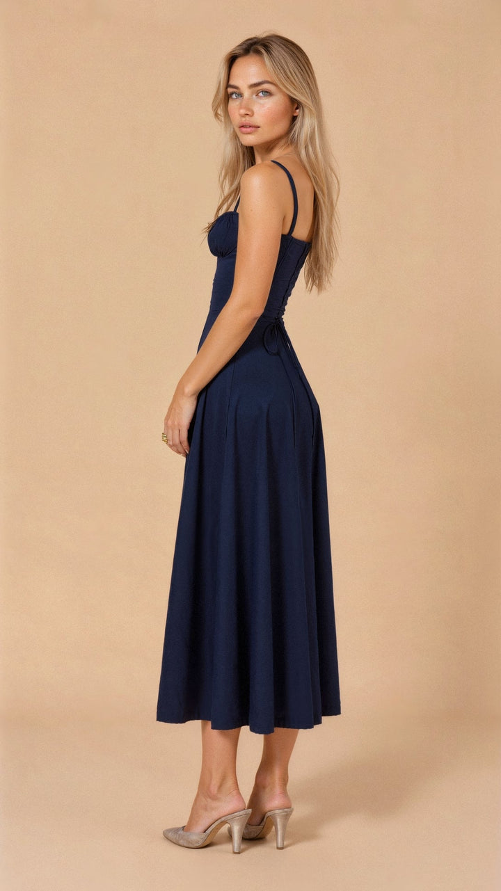 Atemberaubendes elegantes Taillenkleid für Damen, das die Figur perfekt in Szene setzt.