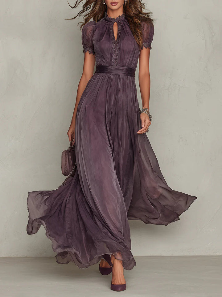 Elegantes fließendes lila Vintage Maxikleid für Damen, ideal für Sommer, Strand & festliche Anlässe.