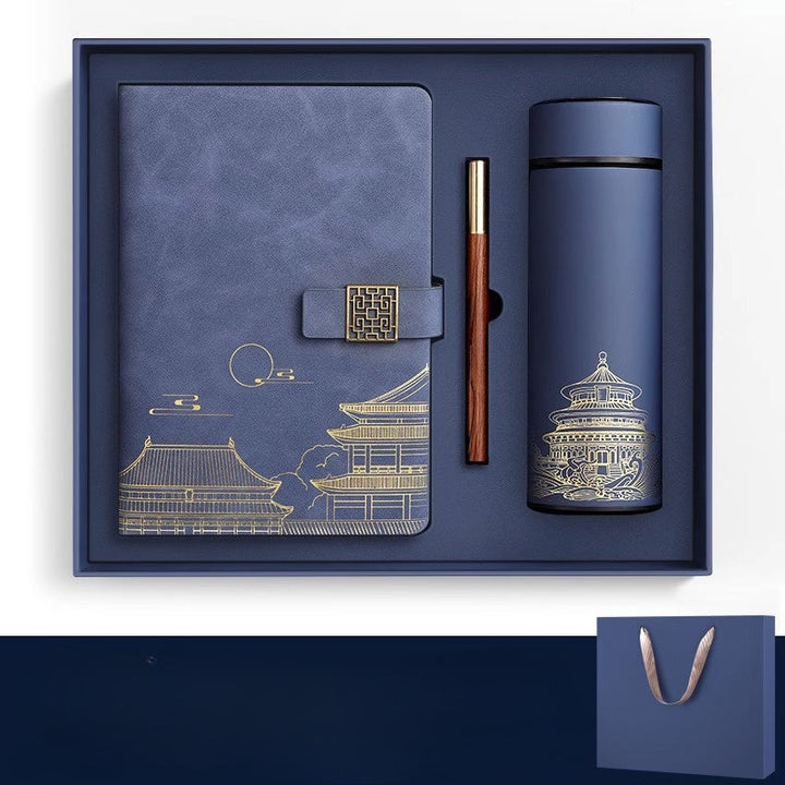 Edles Geschenkset für Organisation: Notizbuch, Edelstahl-Thermosflasche und Stift. Praktisches Bürobedarf-Set.