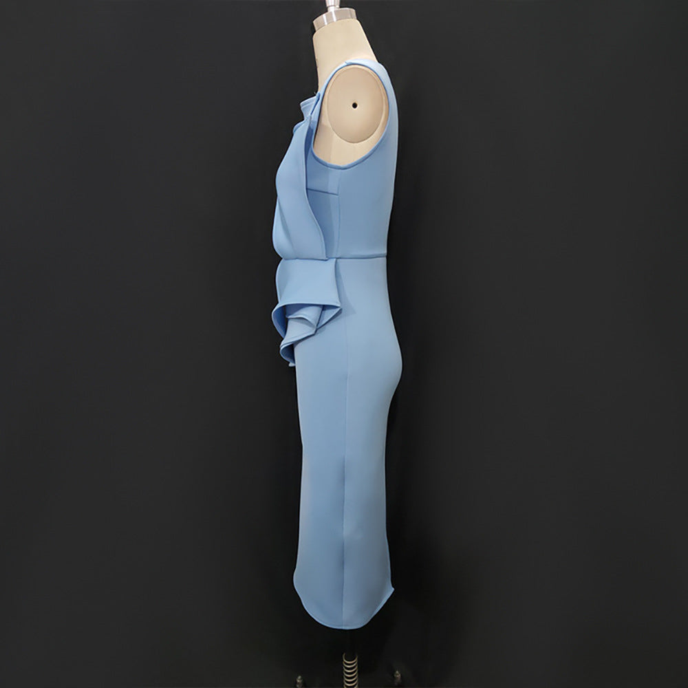 Damen Etuikleid in Hellblau mit elegantem Drapierungsdesign und Kurzarm, perfekt als Business- oder Partykleid.
