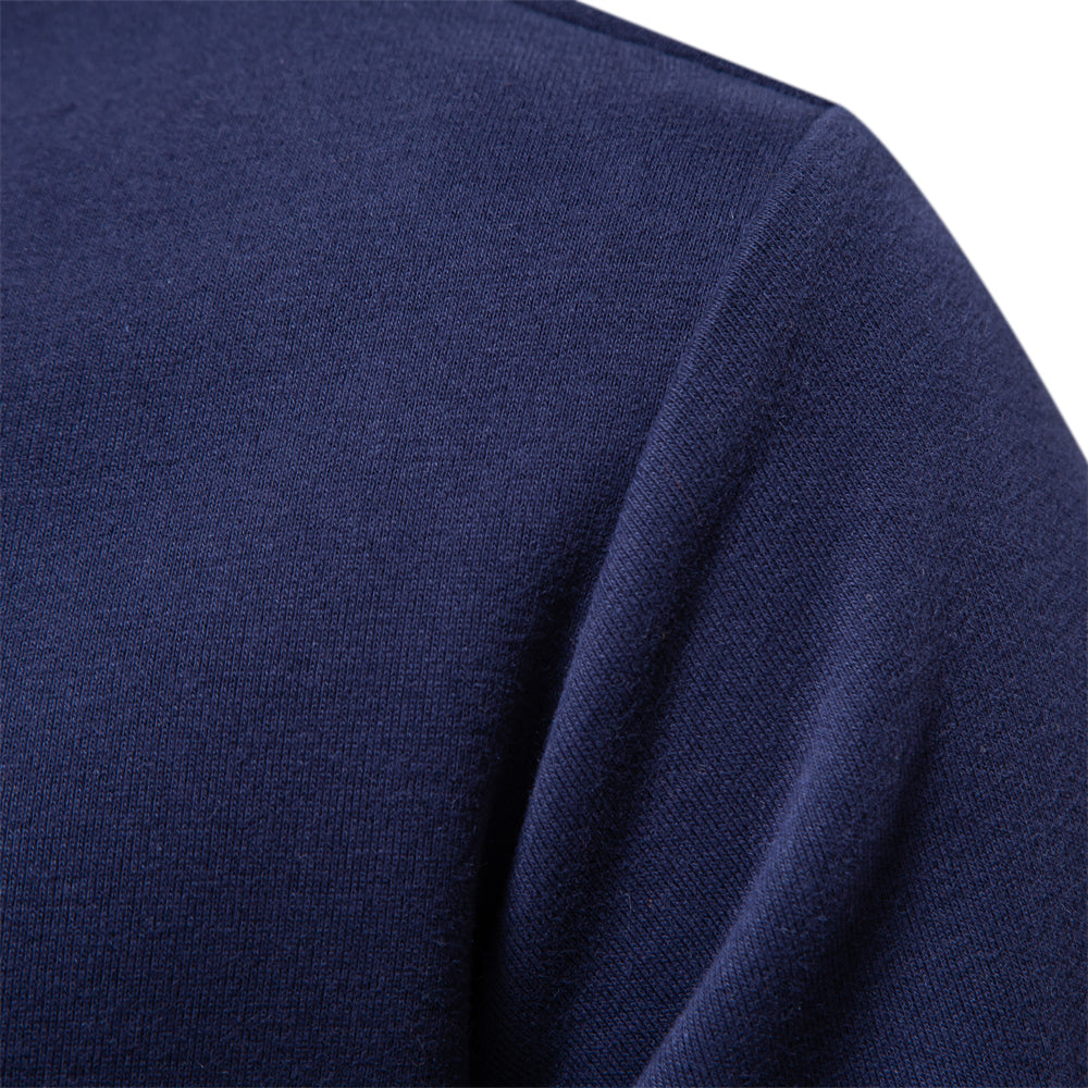 Detailansicht: Hochwertiges Herren Langarm Poloshirt, klassisch mit Kragen. Elegant für Büro & Freizeitmode.