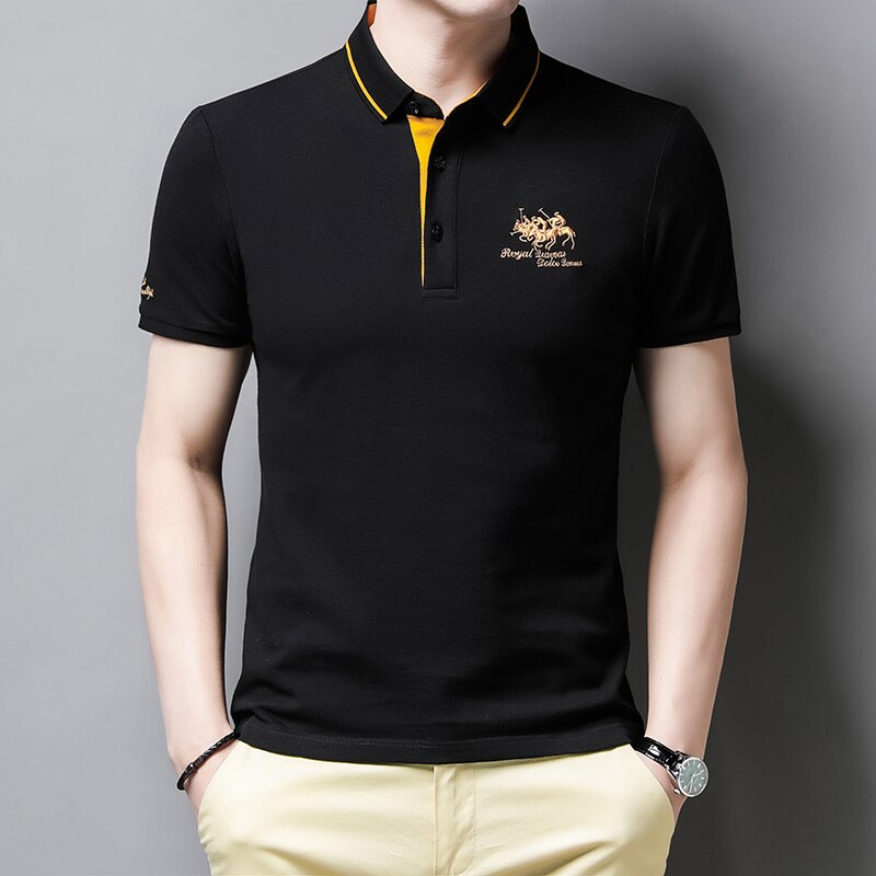 Modernes besticktes Herren Polo Kurzarmhemd für stilvolle Frühlings- und Sommeroutfits. Lässige Eleganz.