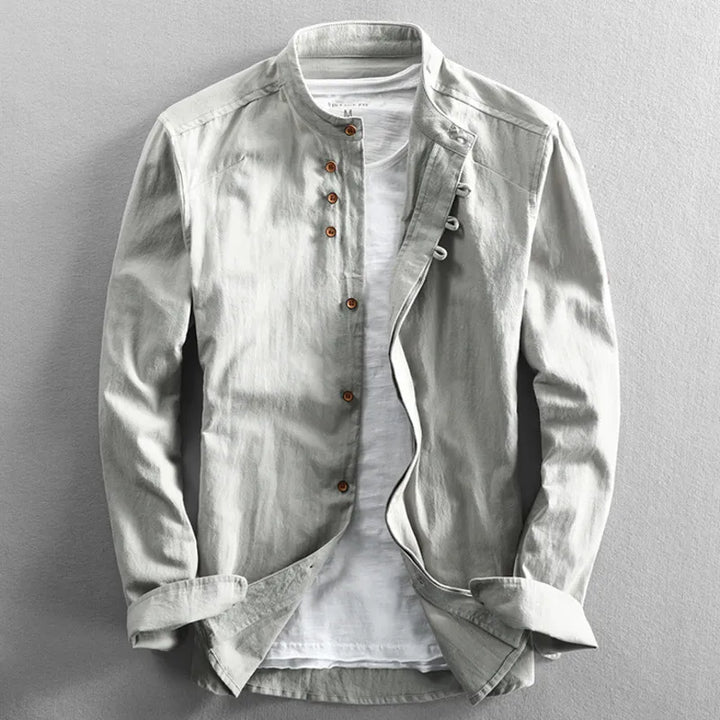 Vielseitiges Herrenhemd mit japanischem Design, elegant und bequem, ideal für moderne Herrenmode.