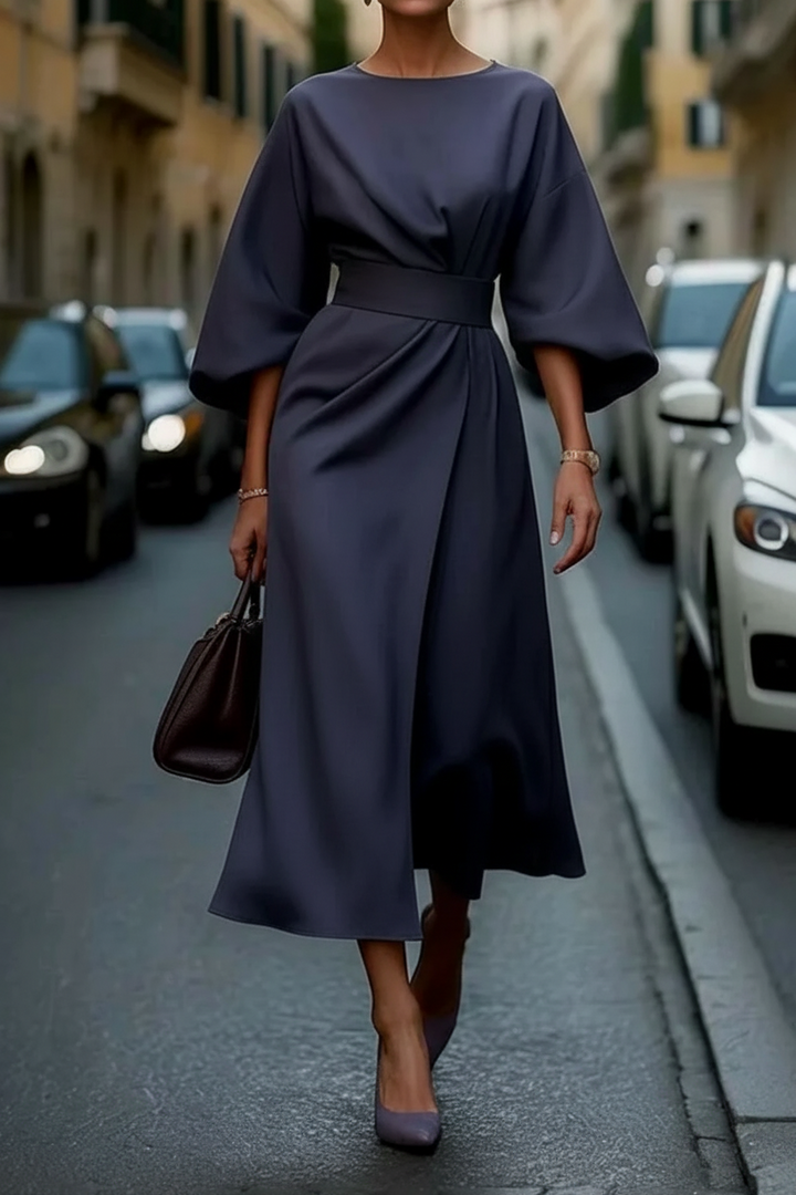 Frauen Midi Abendkleid in Jade, elegant mit Taillengürtel, Laternenärmeln und festlicher Ausstrahlung.