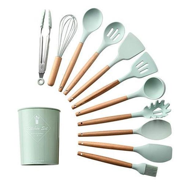 Hochwertiges Küchenhelfer Set für gesundes Kochen mit Silikon und Holzgriffen.