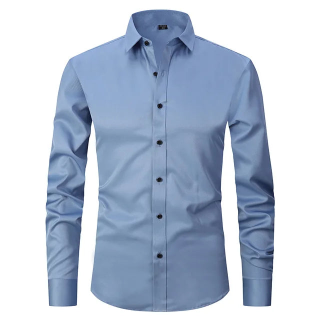 Bügelfreies Stretch-Herrenhemd in Slim Fit, ideal für Business-Meetings und schicke Freizeit-Looks.