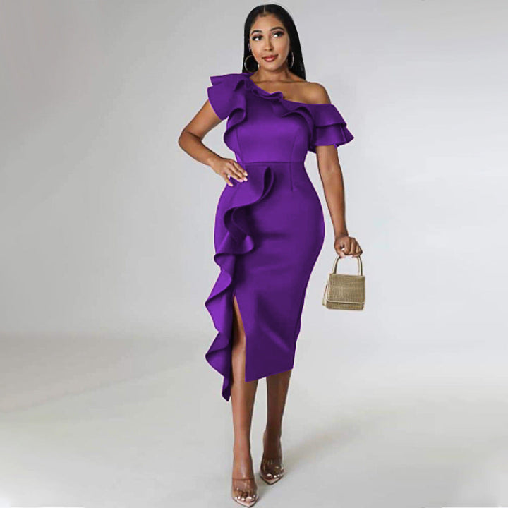 Elegantes lila Damen Wickelkleid mit Rüschen und One-Shoulder-Schnitt, perfekt für glamouröse Anlässe.