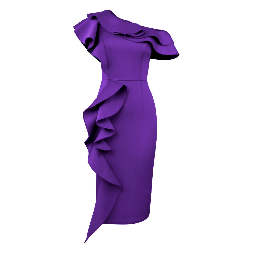 Festliches Damen-Rüschenkleid in Lila, elegant geschnitten mit Wickeldetail und One-Shoulder für besondere Events.