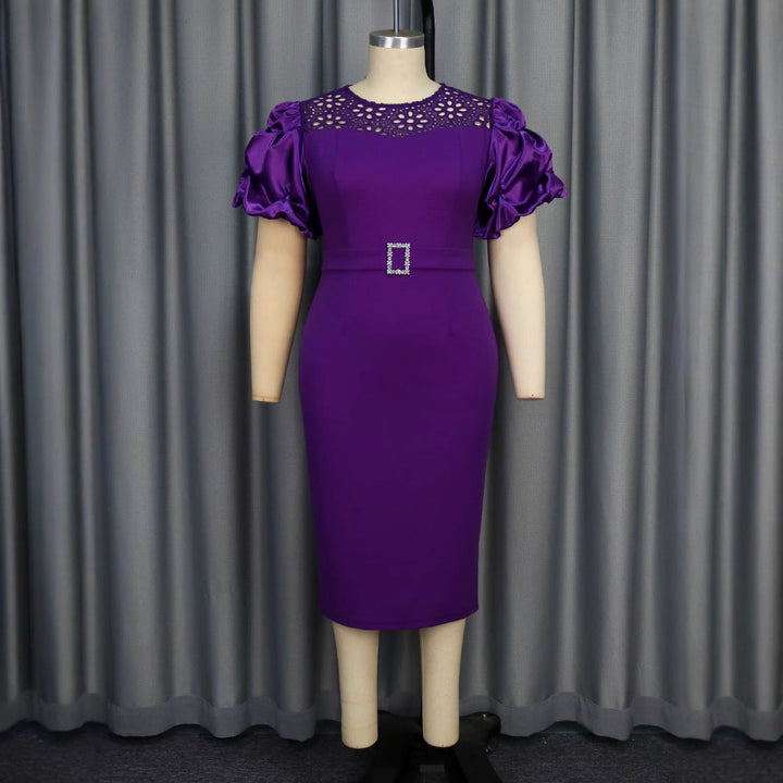 Lila Rüschen-Partykleid für Damen, figurbetont, mit Gürtel, ideal für festliche Anlässe & Eleganz.