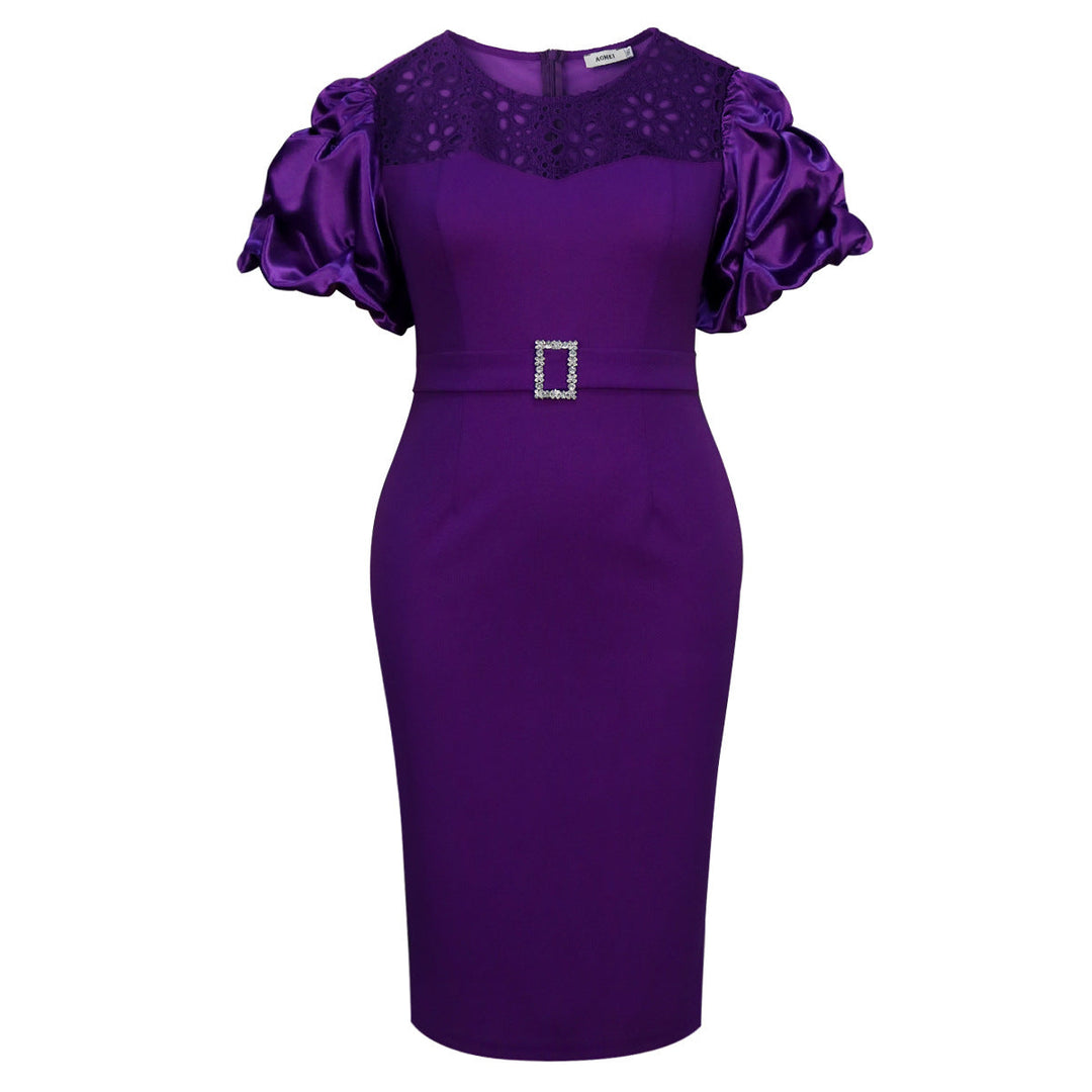 Elegantes lila Damen-Rüschenkleid, figurbetont, mit Gürtel, perfekt als festliches Partykleid.