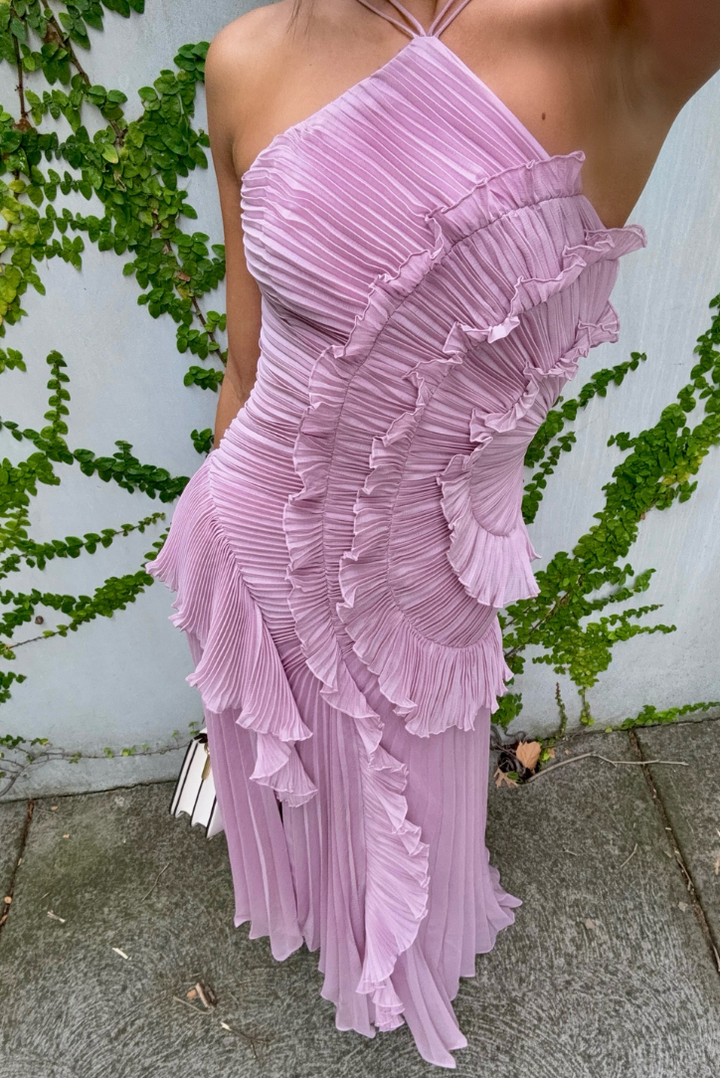 Damenkleid, lang und fließend, ideal als luftiges Sommerkleid oder elegantes Partykleid.