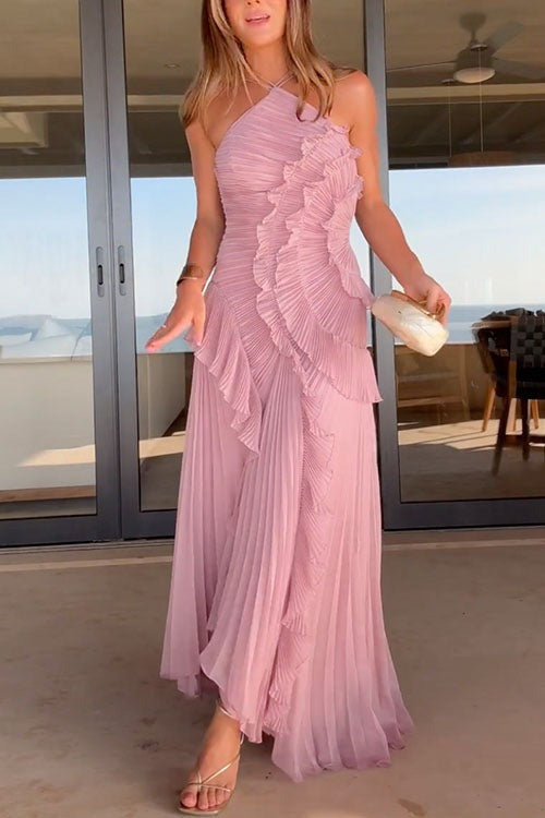Langes, fließendes Damen-Sommerkleid mit floralem Muster, ideal als Freizeit- oder Strandkleid.