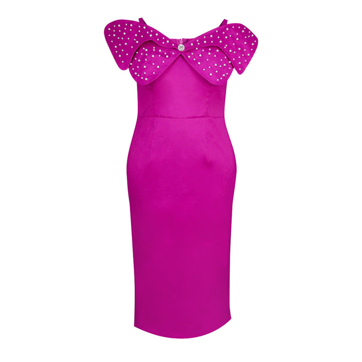 Glamouröses Magenta Abendkleid für Damen mit charmanten Schleifenärmeln und funkelnden Strassakzenten. Ein echtes Statement.
