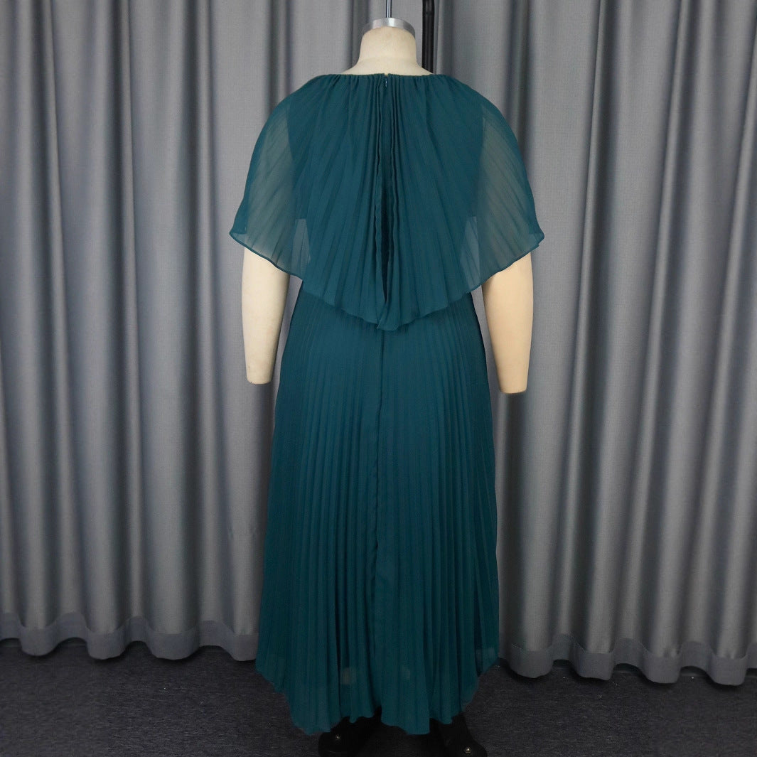 Langes Plissee Sommerkleid für Damen in elegantem Schwarzgrün. Fließende Ärmel, ideal als Party- oder Abendkleid.