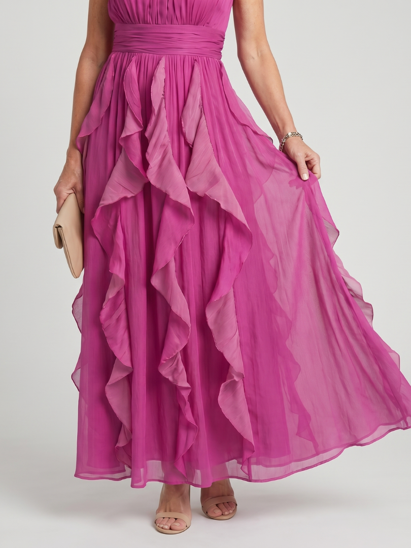 Feminines Damen Maxikleid Orea in Rosa mit elegantem hohem Kragen und gerafften Rüschen. Perfektes Sommerkleid.