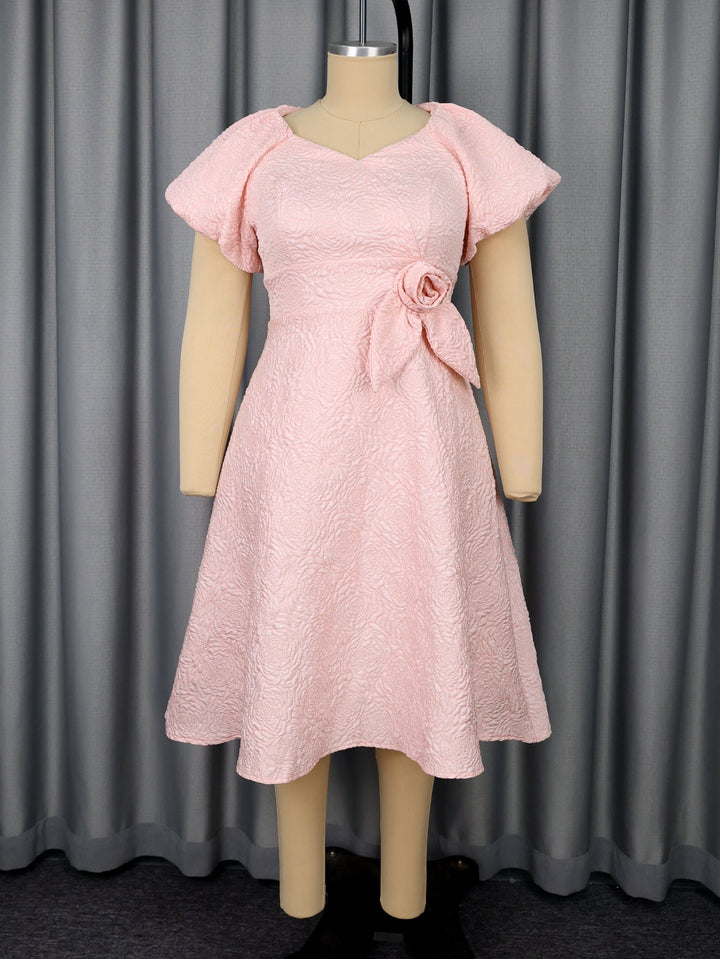Elegantes rosa Schleifenkleid für Damen mit auffälligen Puffärmeln, ideal als Hochzeitsgast- oder festliches Kleid.