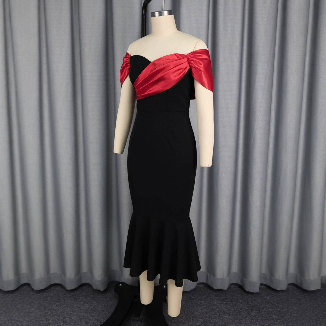 Schwarzes elegantes Damen Maxikleid, schulterfrei mit dekorativen Rüschen, figurbetontes Design für festliche Anlässe.