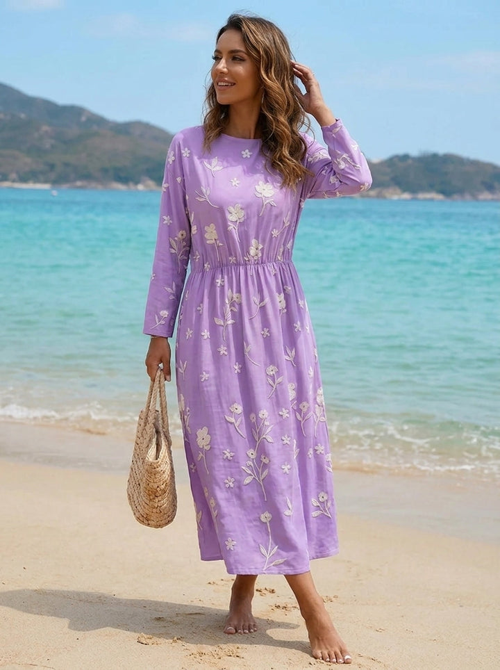 Elegantes violettes Damen Midikleid in A-Linie mit Bestickung und Mid-Sleeves. Vielseitig für Sommer & festliche Anlässe.