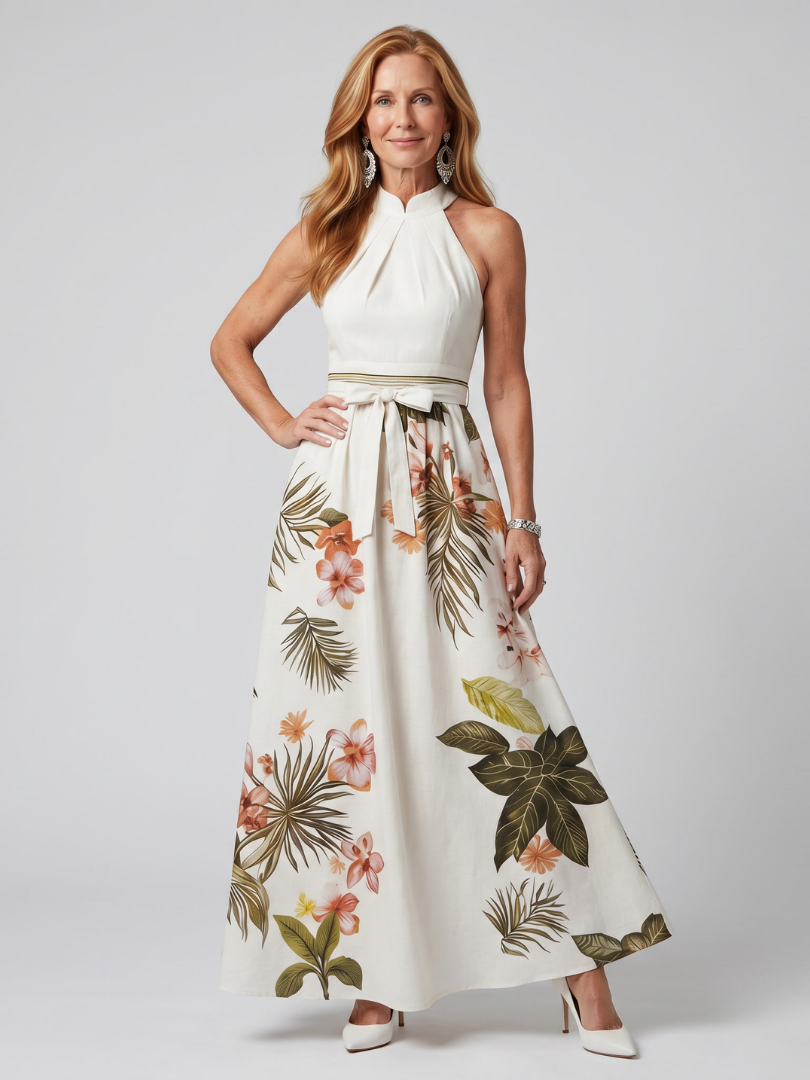 Elegantes weißes Damen Maxikleid mit drapiertem Halterneck-Design, perfekt für Sommerabend und festliche Anlässe.