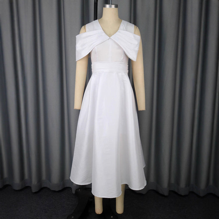 Festliches weißes Midi-Kleid für Frauen mit elegantem Drapierungsakzent und voluminösem Oberteil, perfekt für Events.