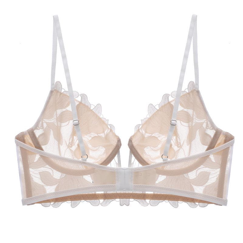 Blauer Spitzen-BH mit filigranen Trägern; eleganter und bequemer Teil des französischen Damen Lingerie Sets.
