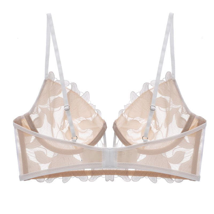 Blauer Spitzen-BH mit filigranen Trägern; eleganter und bequemer Teil des französischen Damen Lingerie Sets.