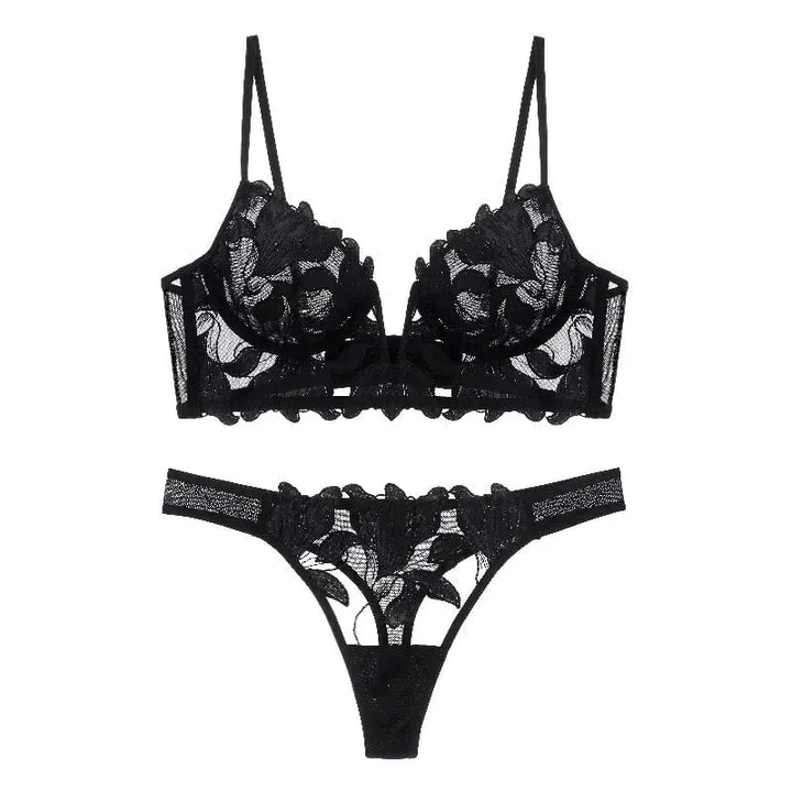 Komplettes weißes Damen Spitzen Lingerie Set; passender BH und Slip für einen eleganten Look.