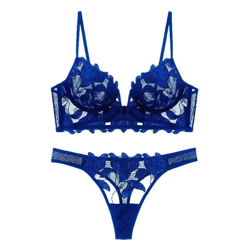 Modisches schwarzes Damen Dessous Set aus feiner Spitze; französische Eleganz für Komfort und Verführung.