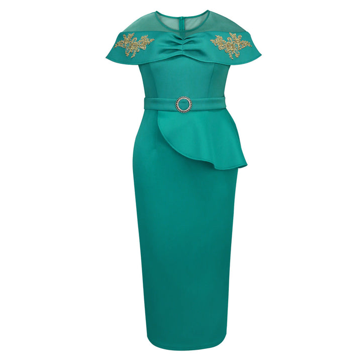 Türkises Damen-Midikleid im Wickelstil mit Rüschen, ein elegantes und vielseitiges Sommer-Festkleid.