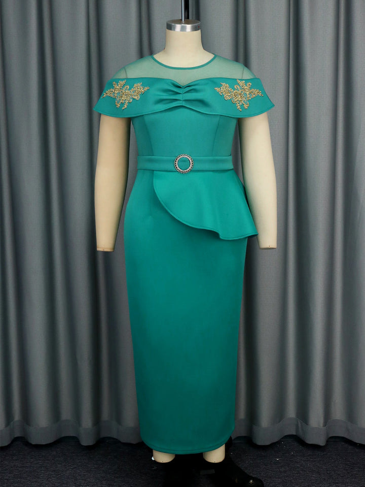 Modisches türkises Wickelkleid mit stilvollen Rüschen für Damen, ideal für elegante Anlässe und Sommerpartys.