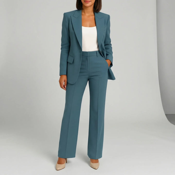 Bequemer Loungewear Damen-Zweiteiler Sofie. Modernes Damenset für entspannte Tage und stilvollen Alltag.
