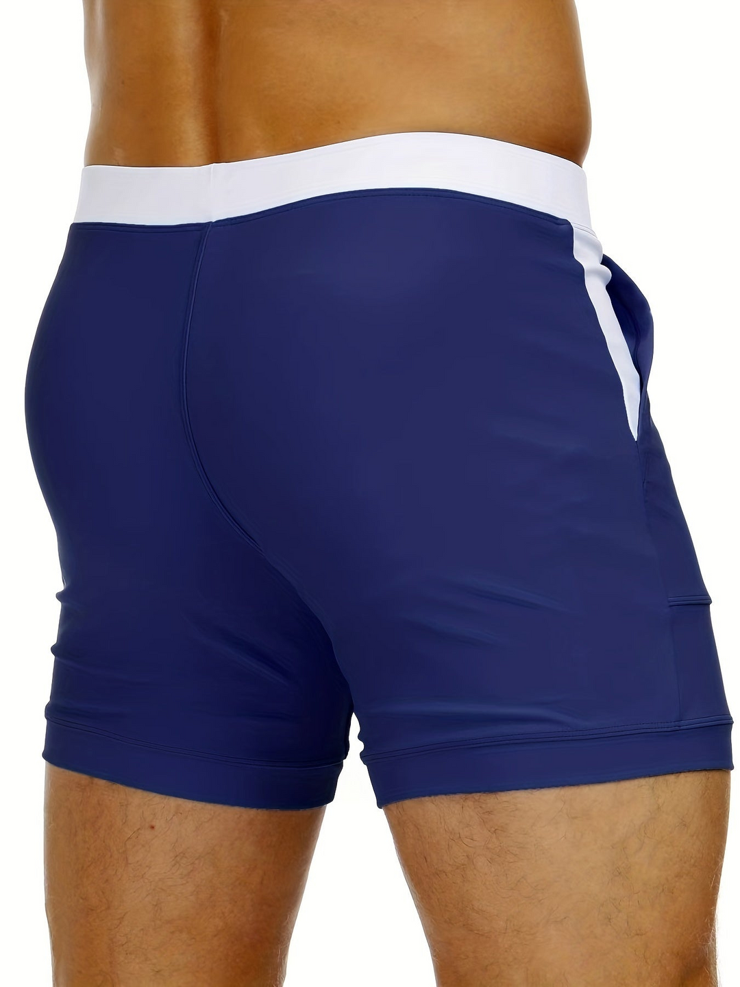 Modische Herren Badeshorts "Elias", atmungsaktiv & extrem schnelltrocknend für perfekten Sommerkomfort.