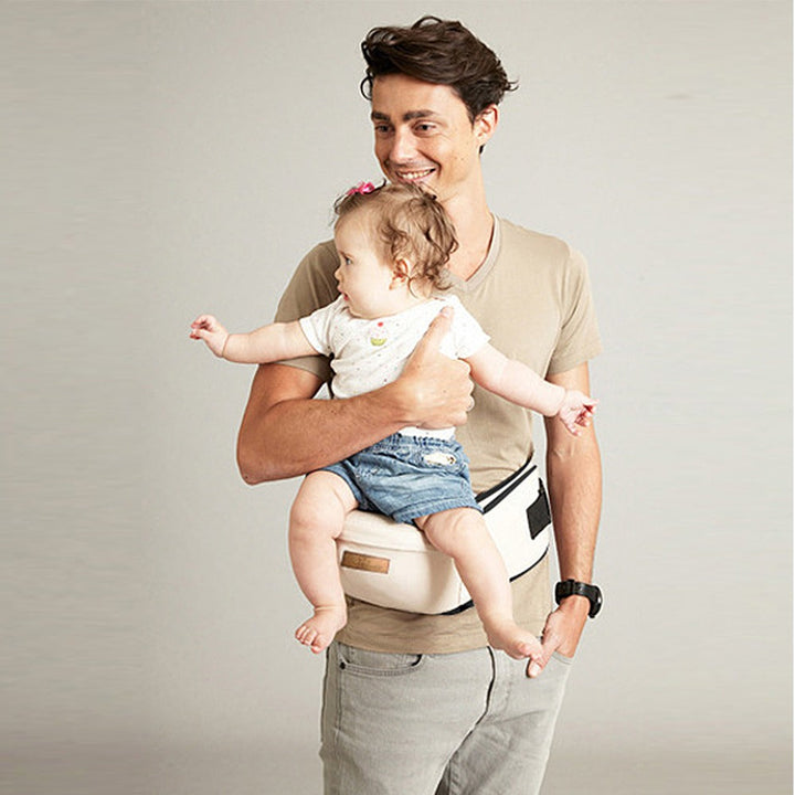 Ergonomischer Baby Hüfttrager HugEase aus Baumwolle/Polyester für Komfort & Entlastung von Baby und Eltern.