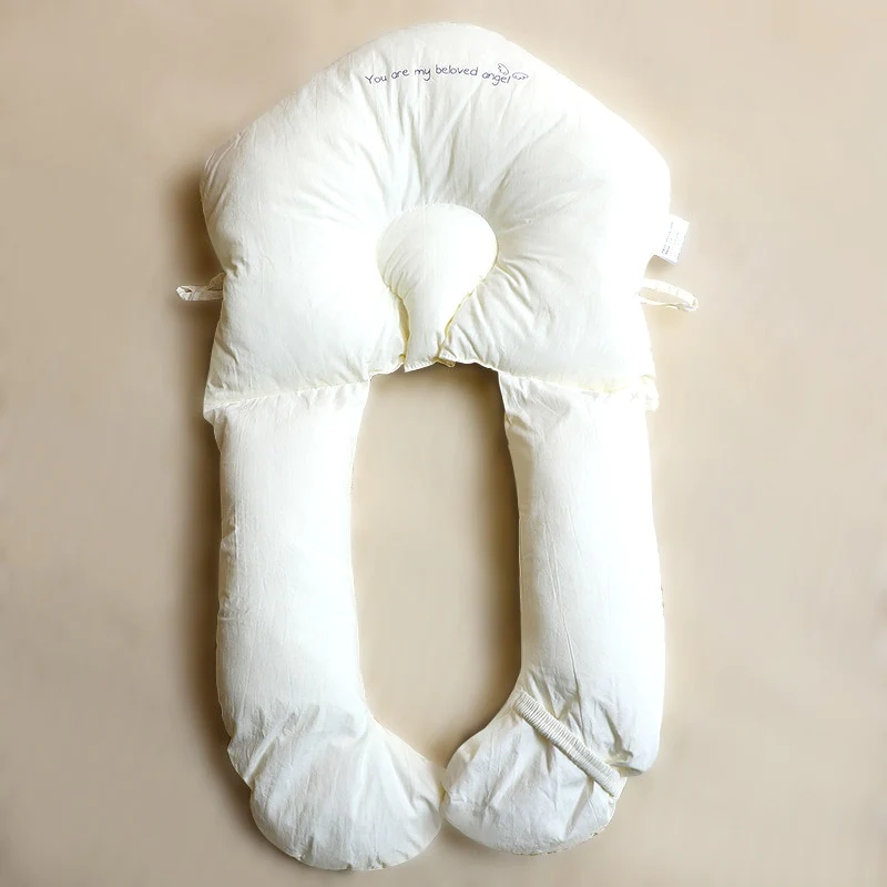 Ergonomisches Babyschlafkissen, hypoallergen für Neugeborene. Ideal für gesunden Schlaf und bequeme Nächte.