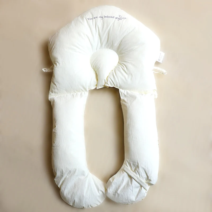 Ergonomisches Babyschlafkissen, hypoallergen für Neugeborene. Ideal für gesunden Schlaf und bequeme Nächte.