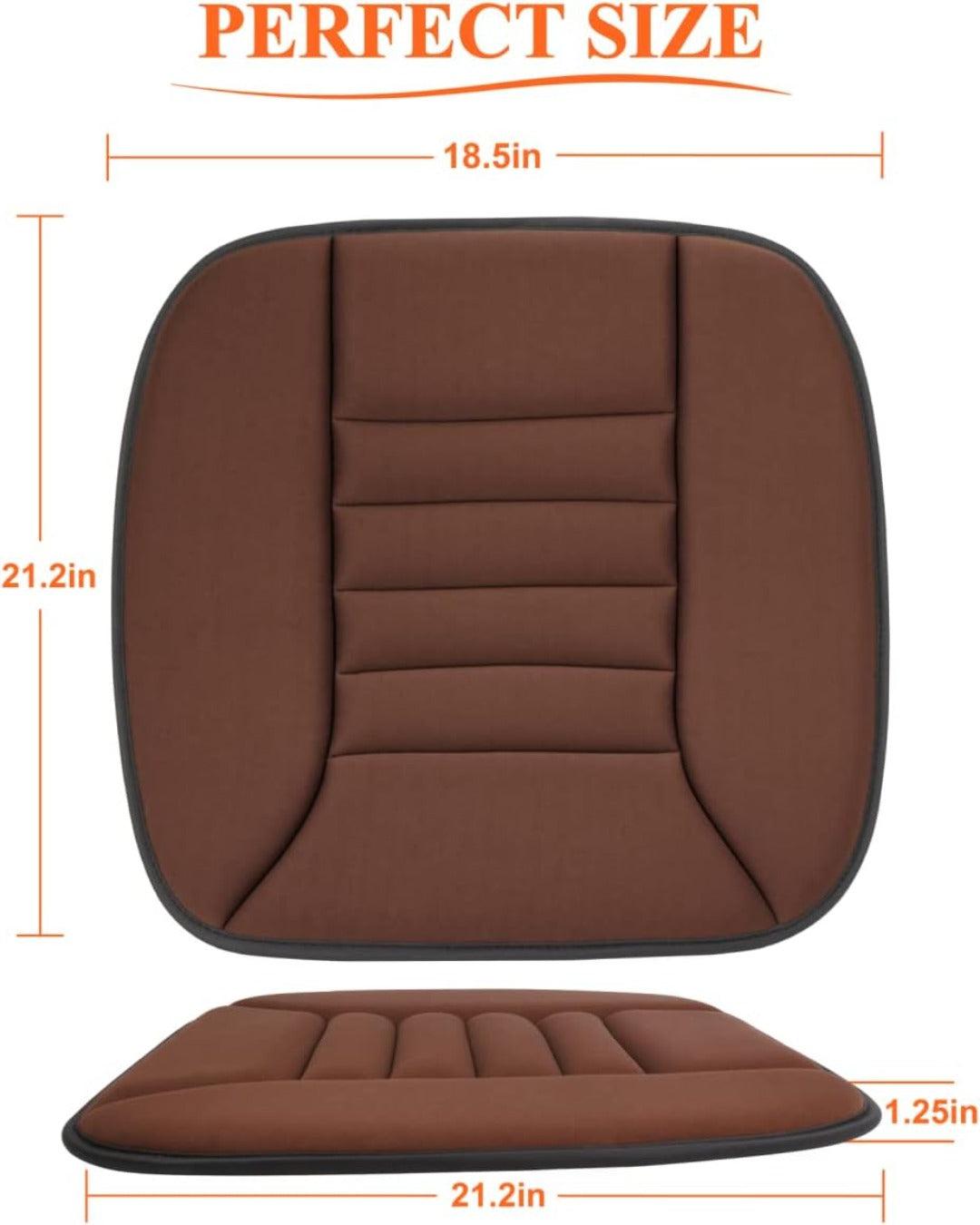 Dieses Autositzkissen mit Memory Foam sorgt für Komfort und Entlastung auf jeder Autofahrt.